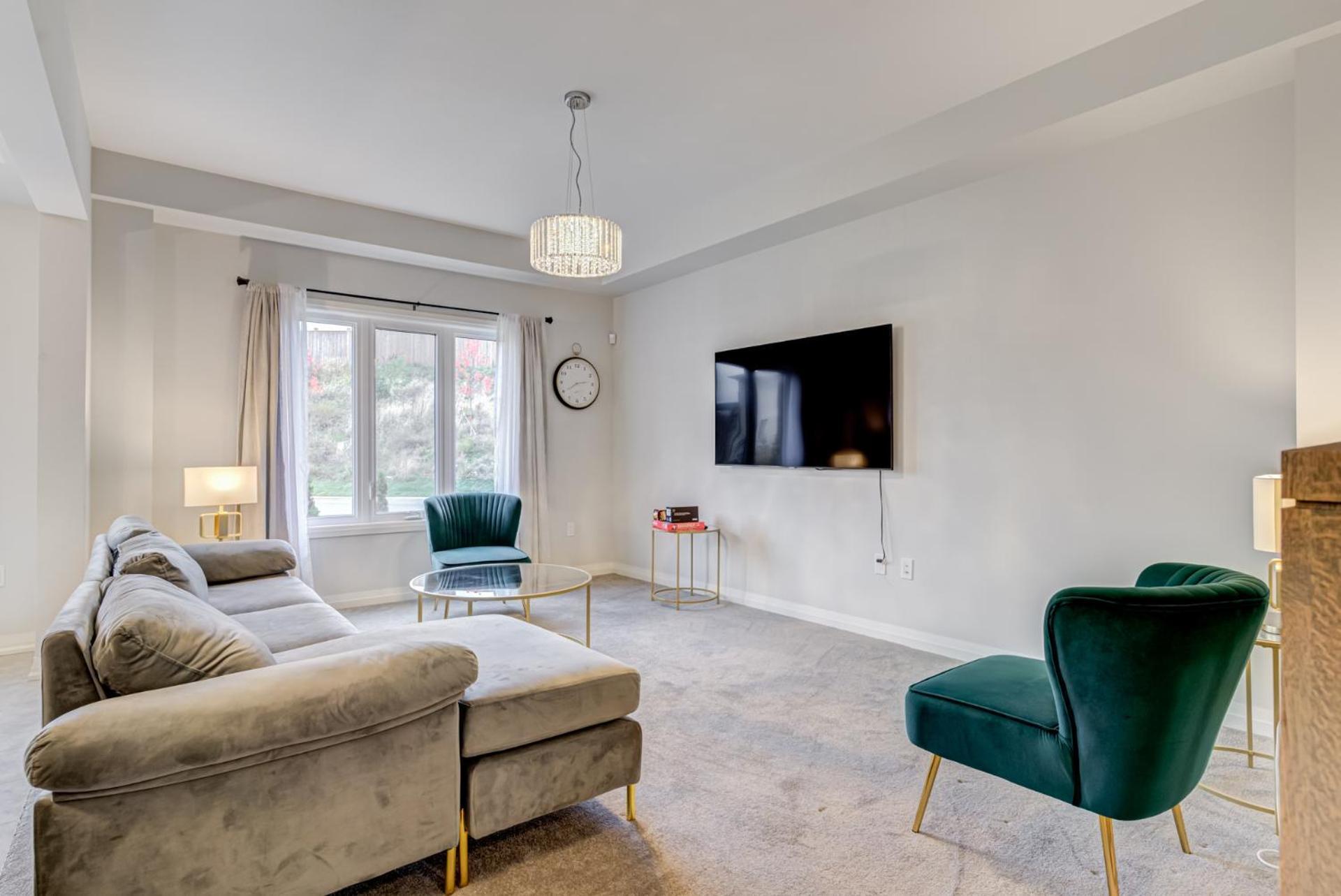 Luxury Living At The Falls - 4 Bed House شلالات نياغارا المظهر الخارجي الصورة